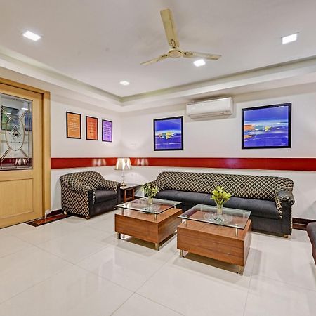 Collection O Sri Sai Ram Suites Bangalore Bagian luar foto