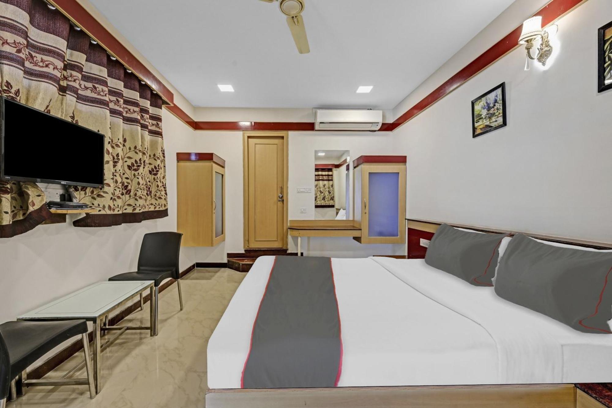 Collection O Sri Sai Ram Suites Bangalore Bagian luar foto