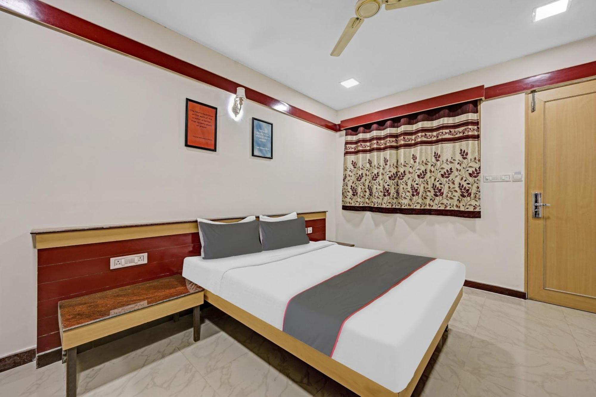 Collection O Sri Sai Ram Suites Bangalore Bagian luar foto