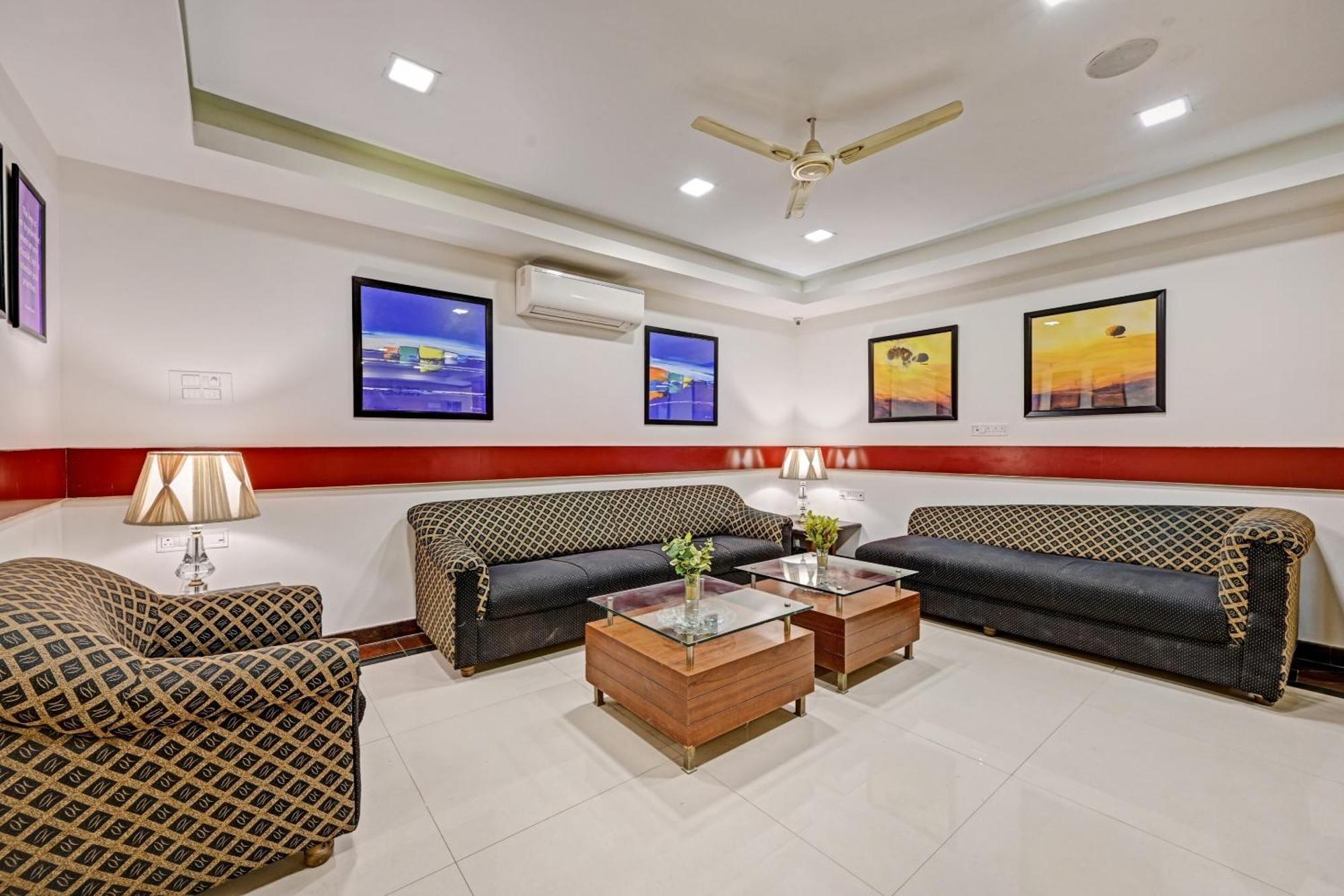 Collection O Sri Sai Ram Suites Bangalore Bagian luar foto